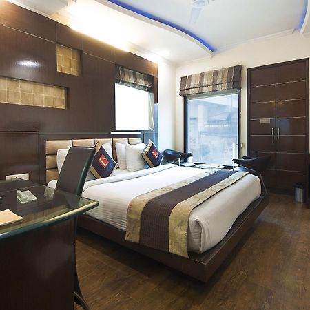 Hotel Le Cadre New Delhi Exterior photo