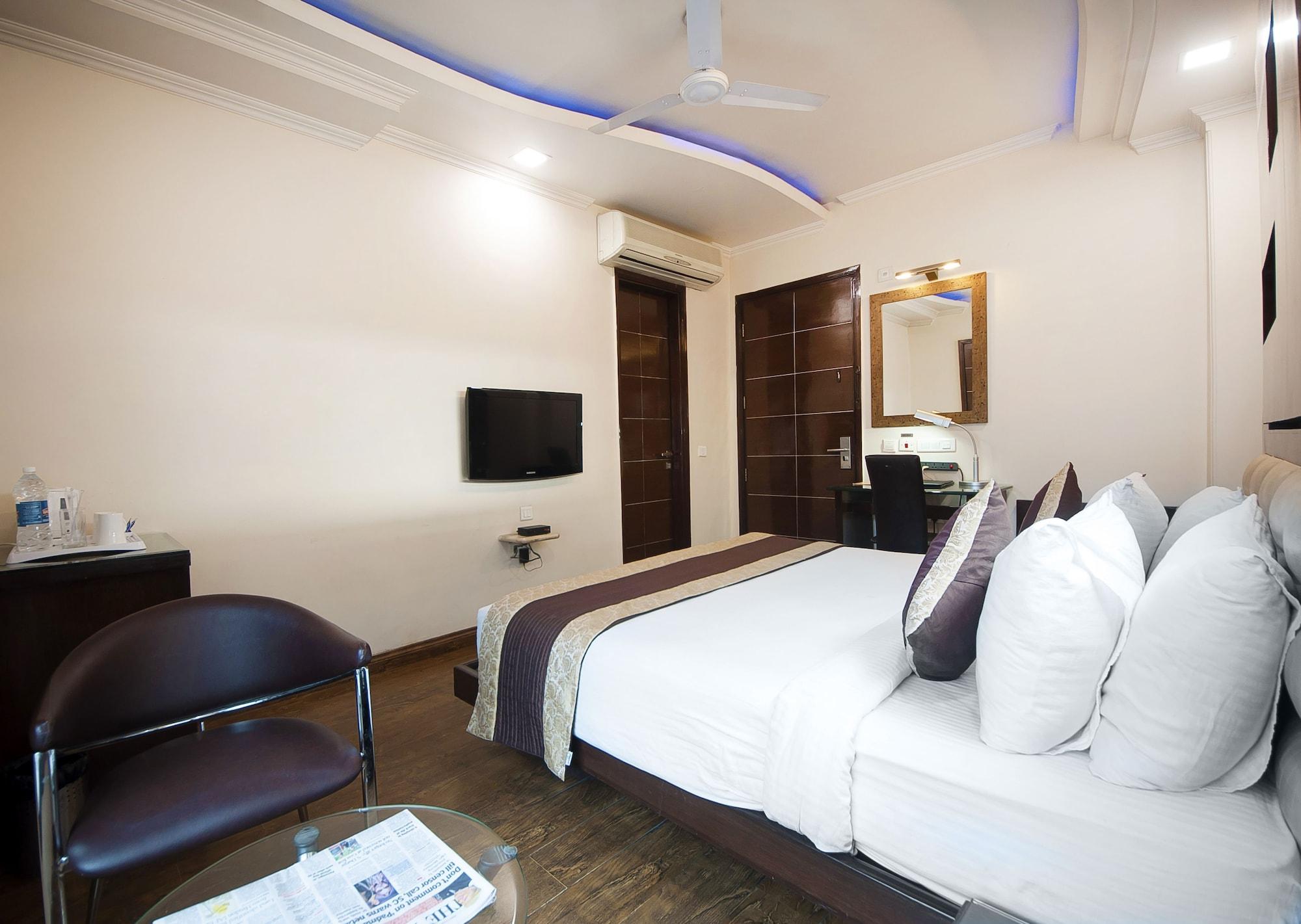 Hotel Le Cadre New Delhi Exterior photo