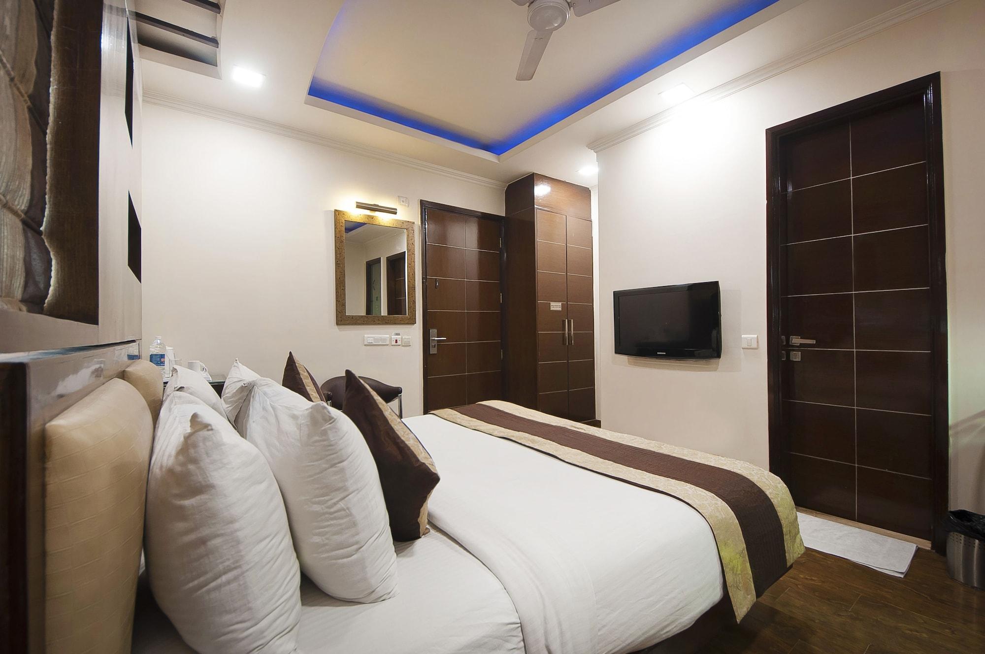 Hotel Le Cadre New Delhi Exterior photo
