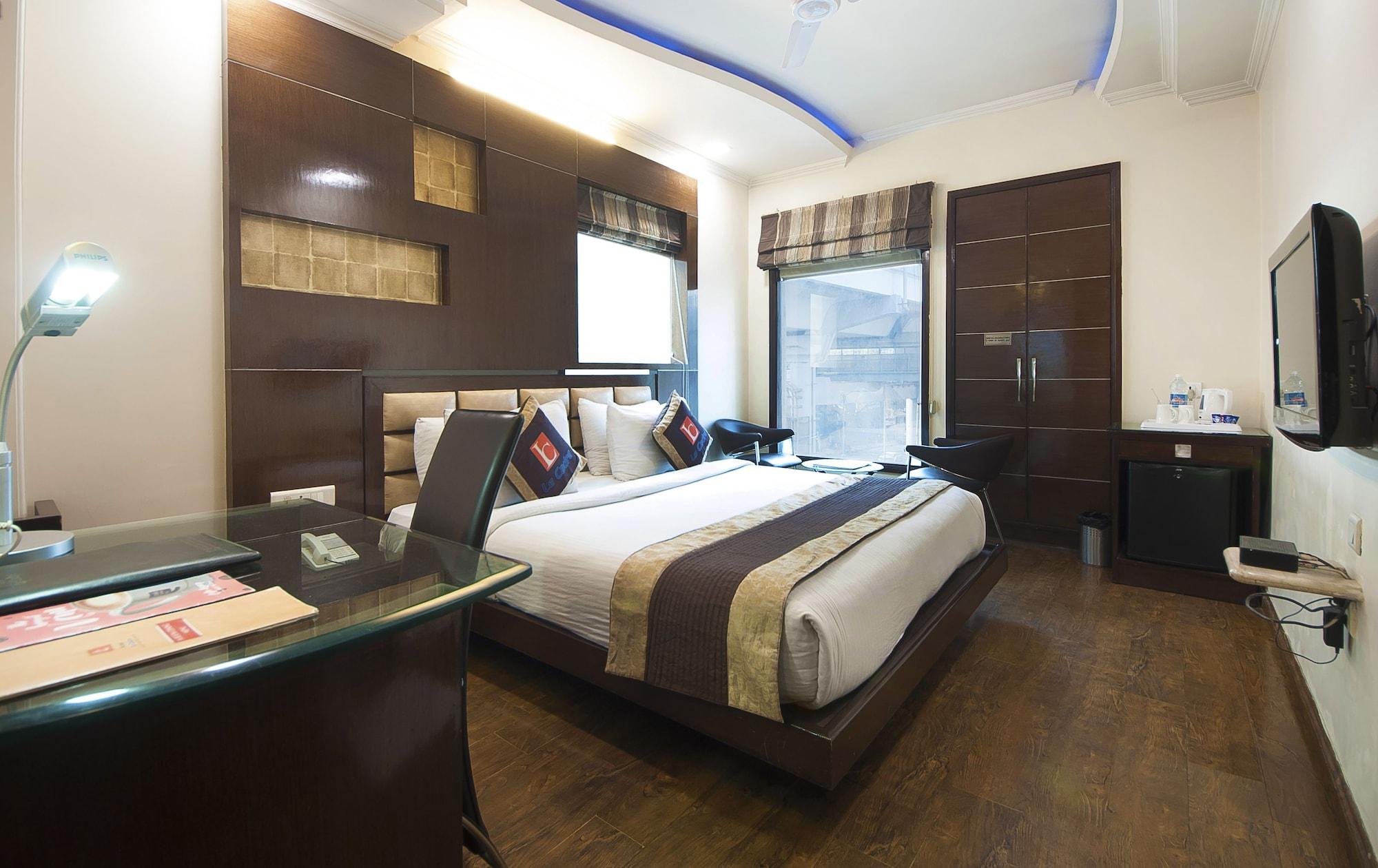 Hotel Le Cadre New Delhi Exterior photo