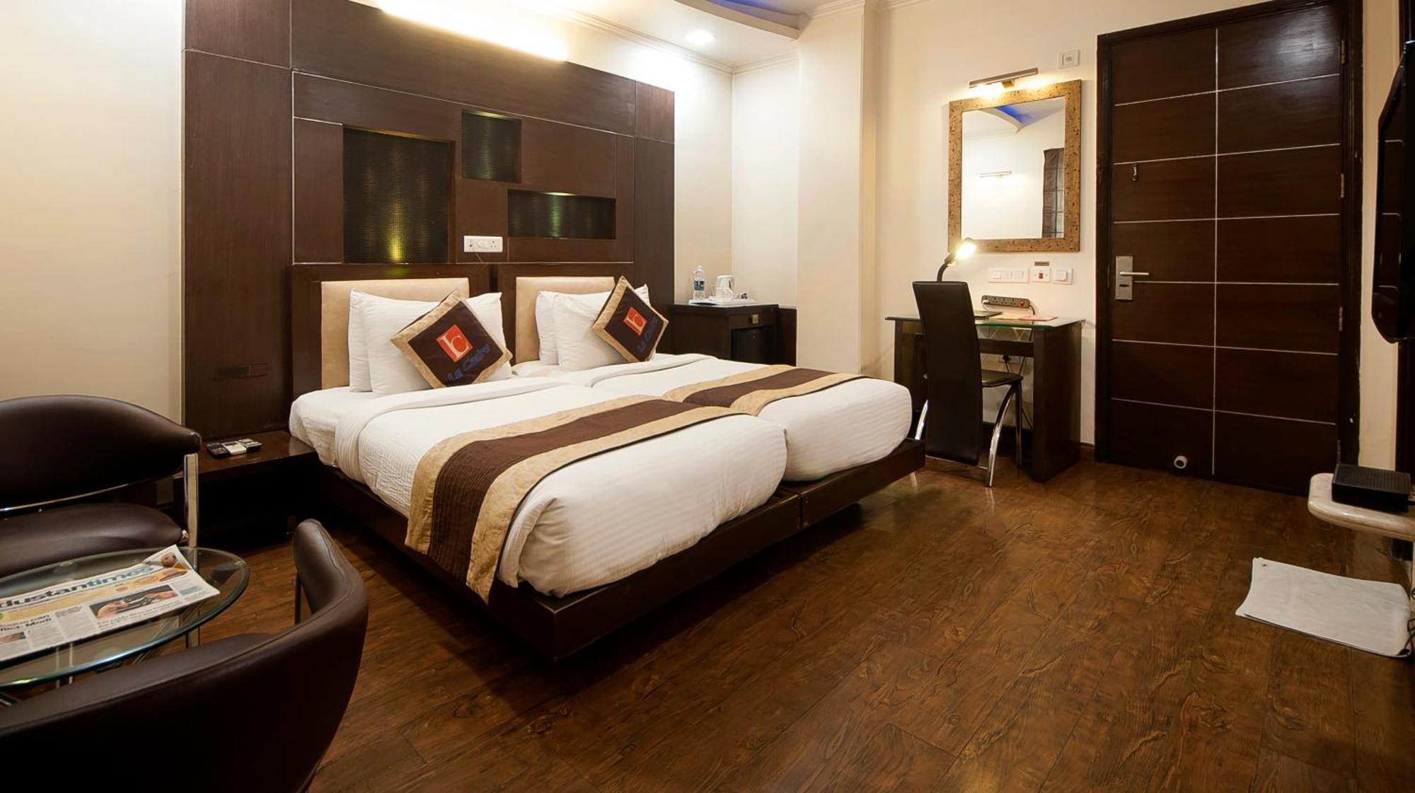 Hotel Le Cadre New Delhi Exterior photo