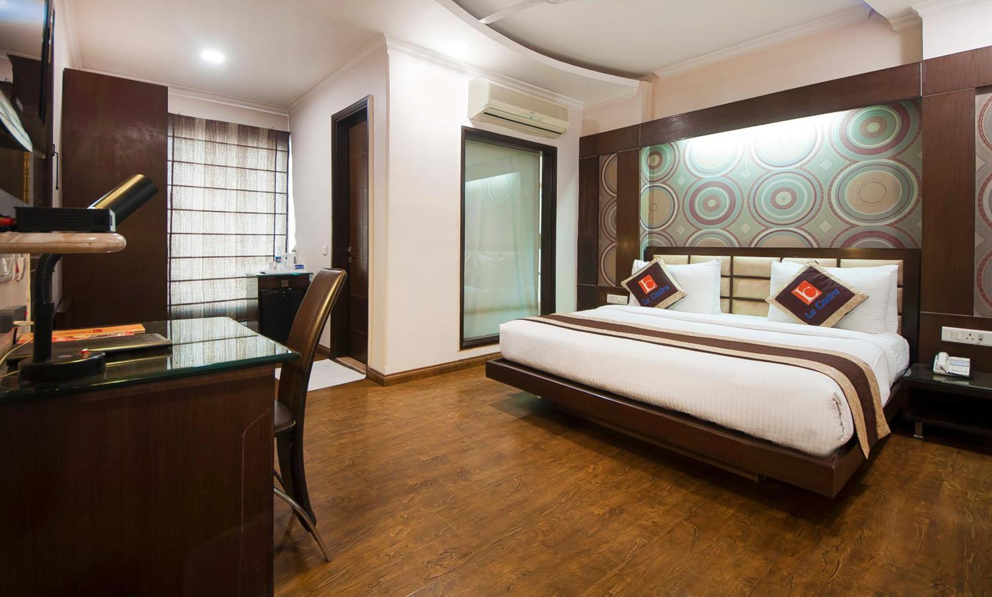Hotel Le Cadre New Delhi Exterior photo