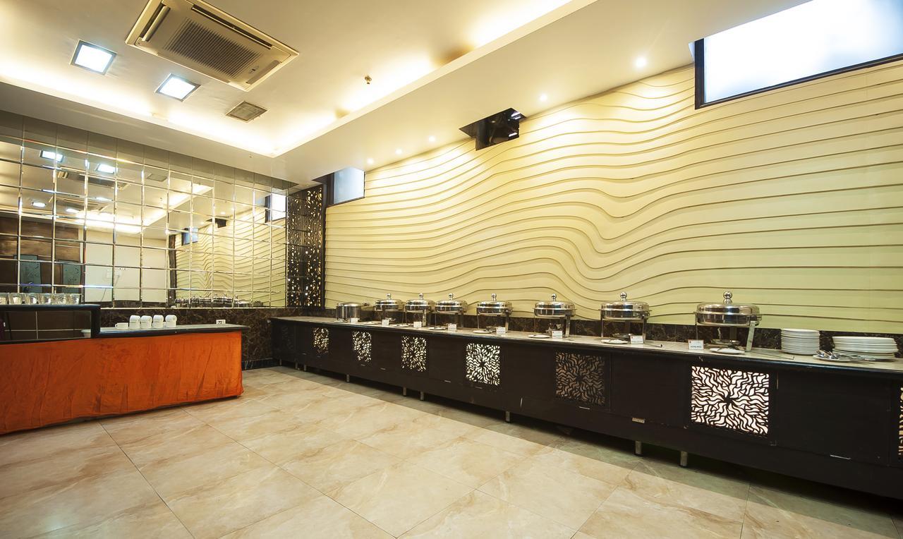 Hotel Le Cadre New Delhi Exterior photo
