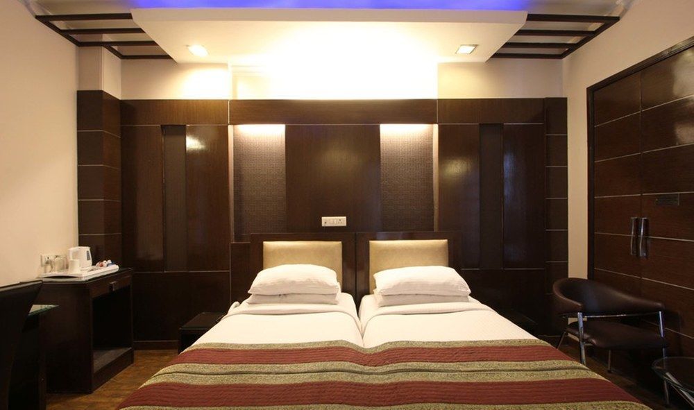 Hotel Le Cadre New Delhi Exterior photo